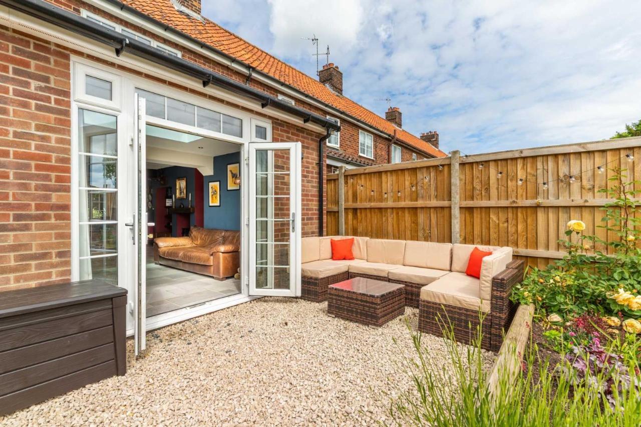 Host & Stay - Church Lane Cottage Filby Exterior foto